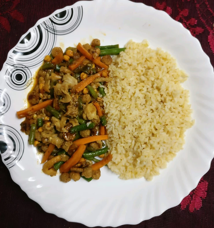 Stir fry mushrooms & veggies with boiled brown rice